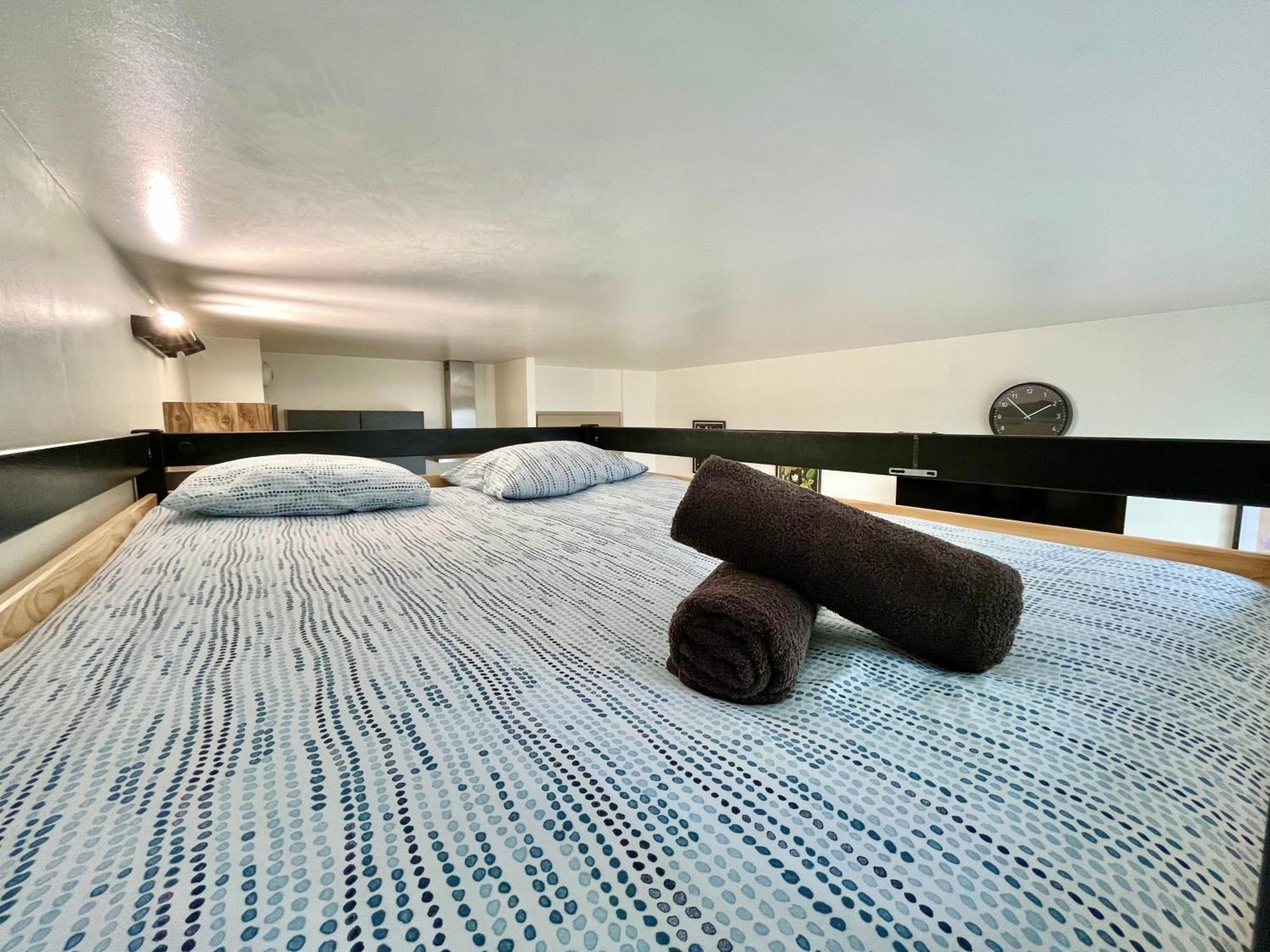 Logement Renove Proche Centre-Ville Lyon ビユールバンヌ エクステリア 写真