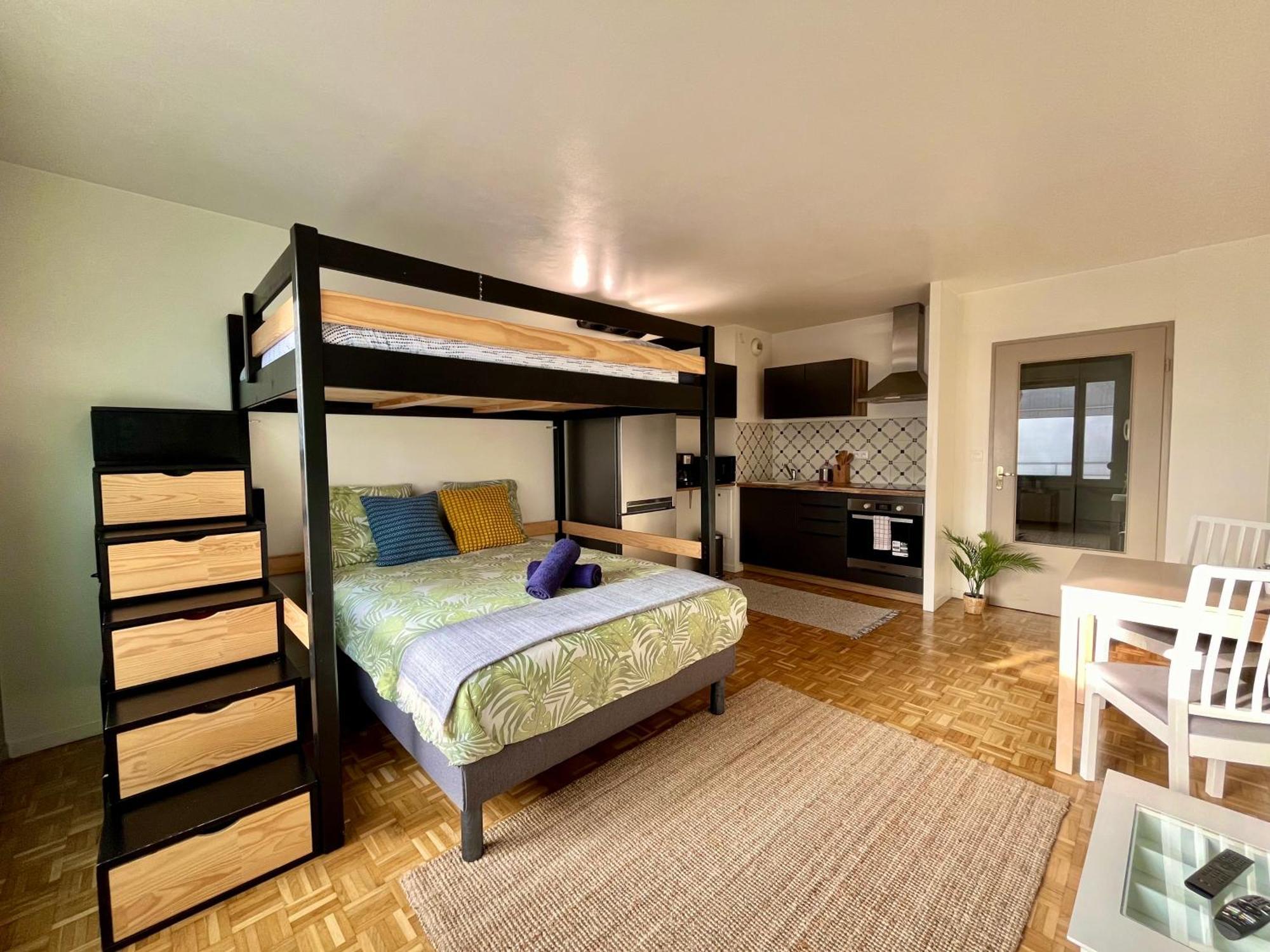 Logement Renove Proche Centre-Ville Lyon ビユールバンヌ エクステリア 写真